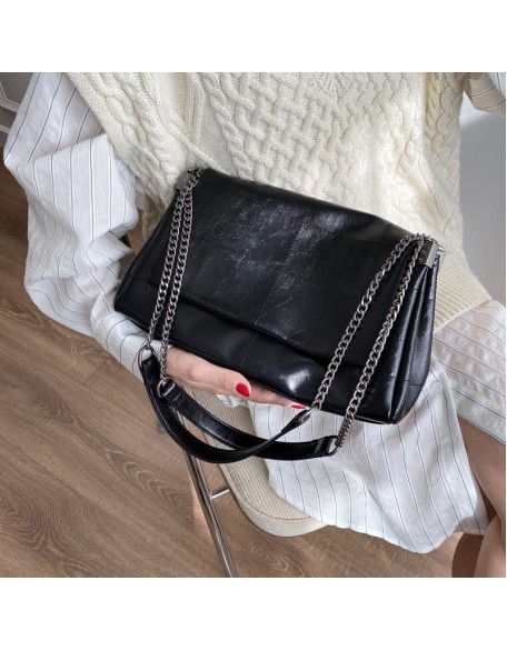 go-to chain leather bag