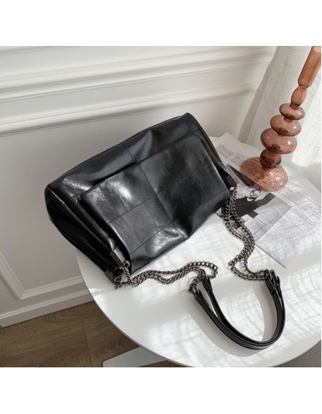 go-to chain leather bag