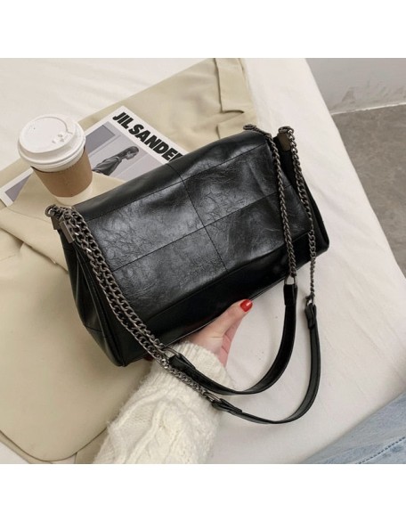 go-to chain leather bag